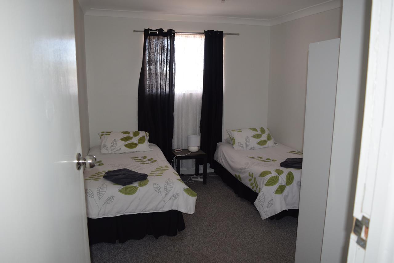 Aly'S Cottage Broken Hill Exterior foto